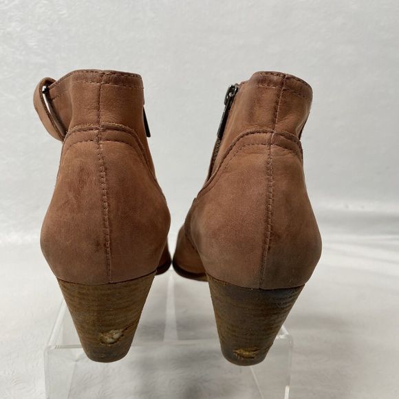 Frye Women’s 7.5 Reina Booties READ WEAR - Picture 7 of 16